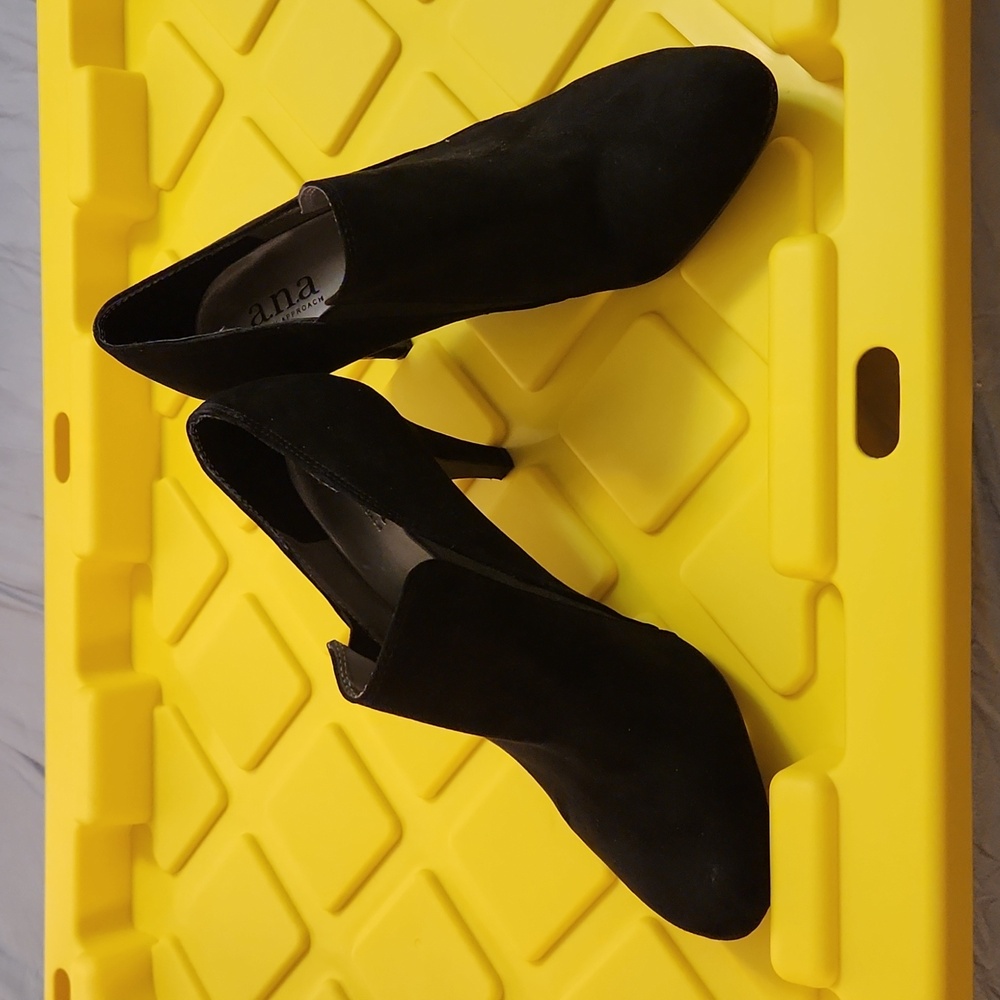 Black High Heels